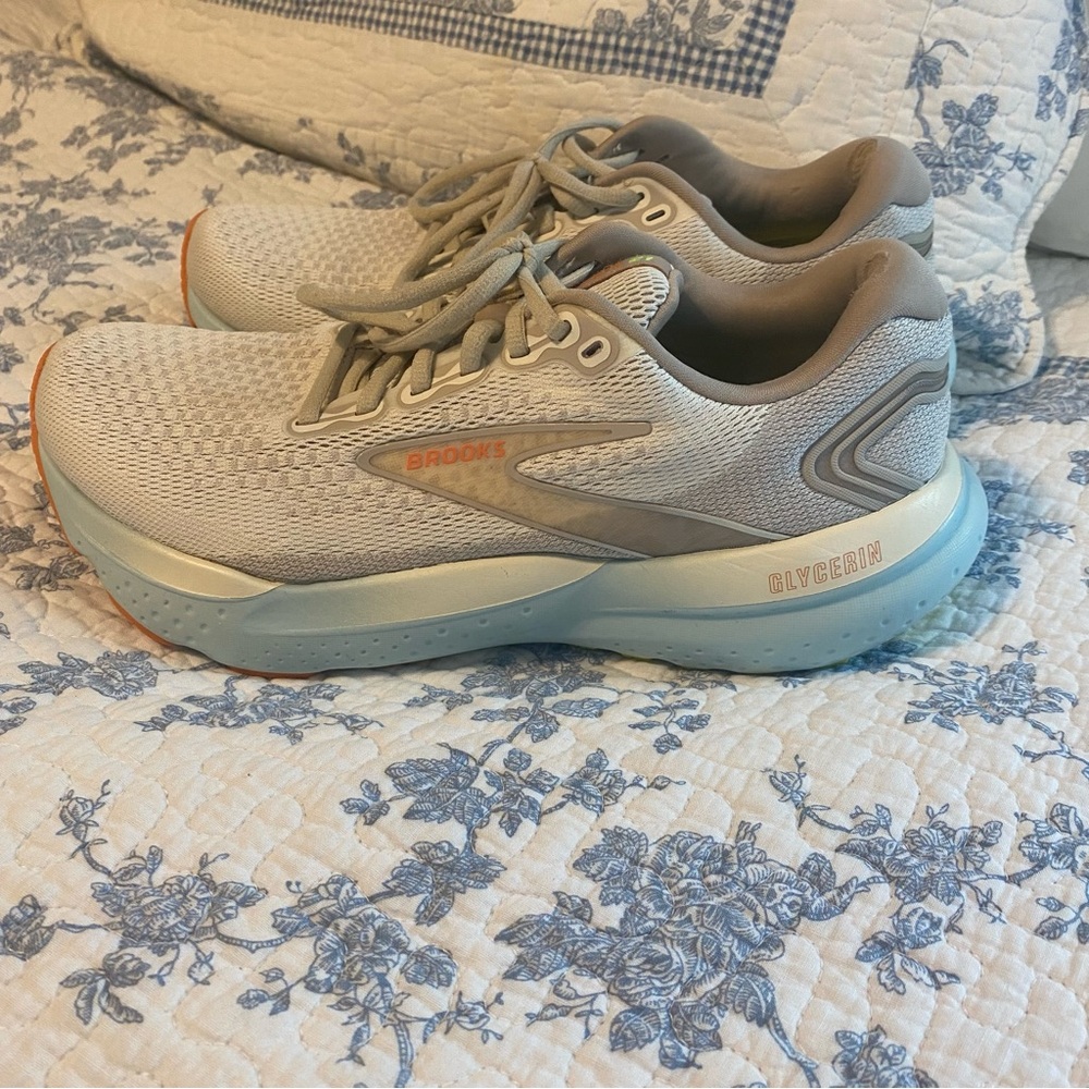 Brooks Glycerin 21 Running Shoe Coconut/Aqua/Autumn Sunset Size 9.5